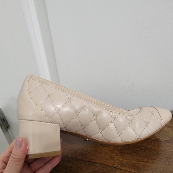 Vionic Olympia Block Heel Leather/Patent Leather Beige Nude NWOB - Picture 5 of 10